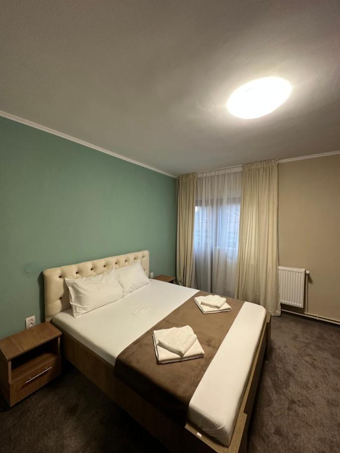 Hotel Freedom&Relax Buzău Exterior foto