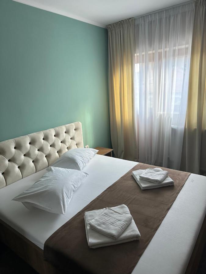 Hotel Freedom&Relax Buzău Exterior foto