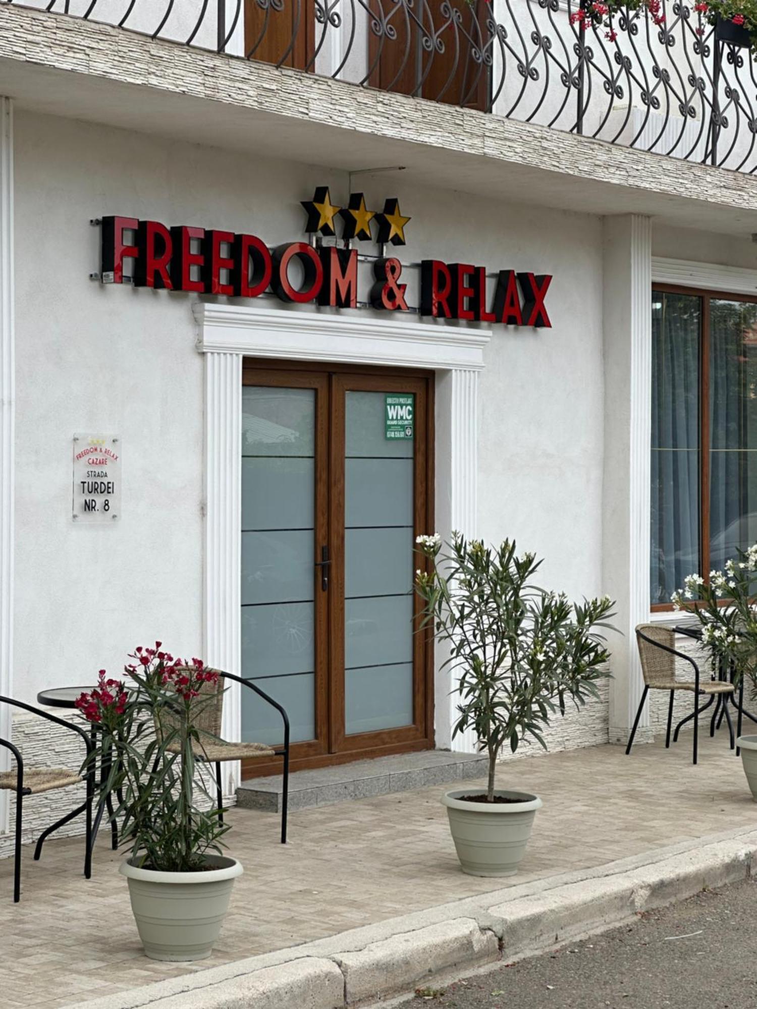 Hotel Freedom&Relax Buzău Exterior foto