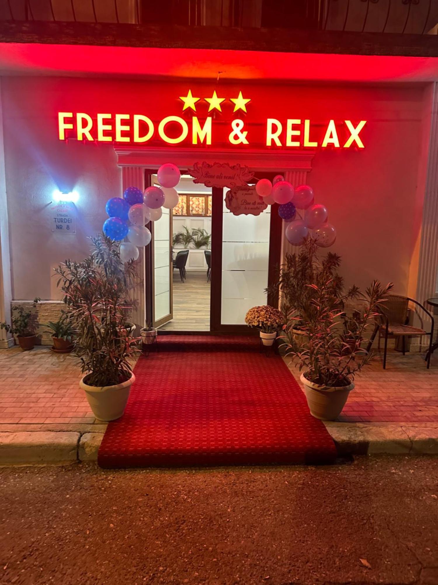 Hotel Freedom&Relax Buzău Exterior foto